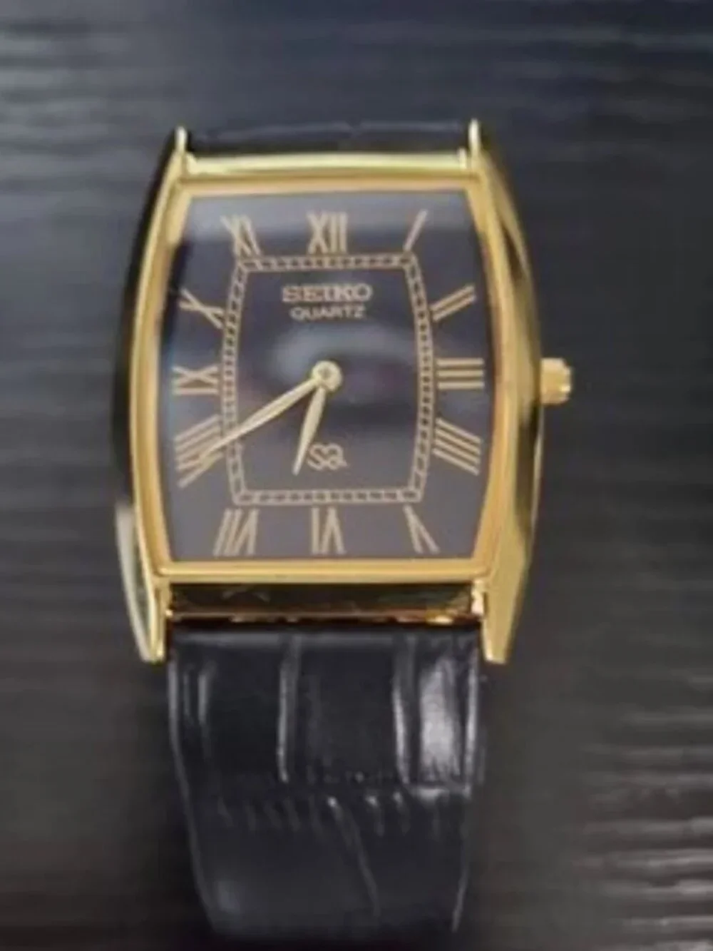 RARE - Mint Condition Seiko SQ Barrel Tank Men's Leather Watch‎